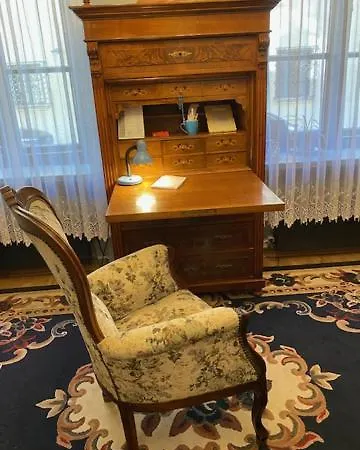 Krzywe Kolo 2-4 M 1 바르샤바